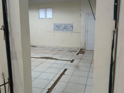 Loja comercial com 600m² para aluguel na Vila Mathias, Santo