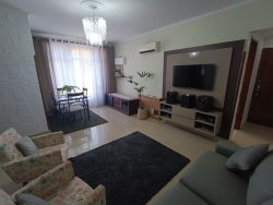 Apartamento de 2 dormitórios , Uma Vaga Demarcada, elevador 