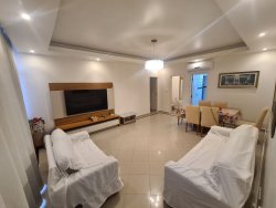 Apartamento à venda no Boqueirão em Santos