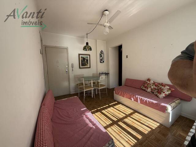 #196-3 - Apartamento para Venda em Santos - SP
