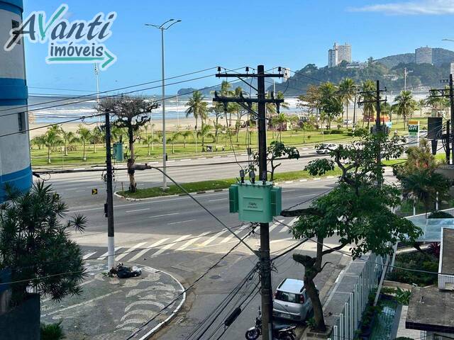 Vista para o mar da sacada do apartamento no Itararé  São V