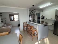 #056-10 - Apartamento para Venda em Santos - SP