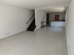 #245-11 - Casa para Venda em Santos - SP - 2